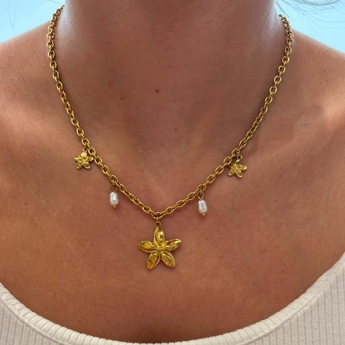 COLLIER LIVIA