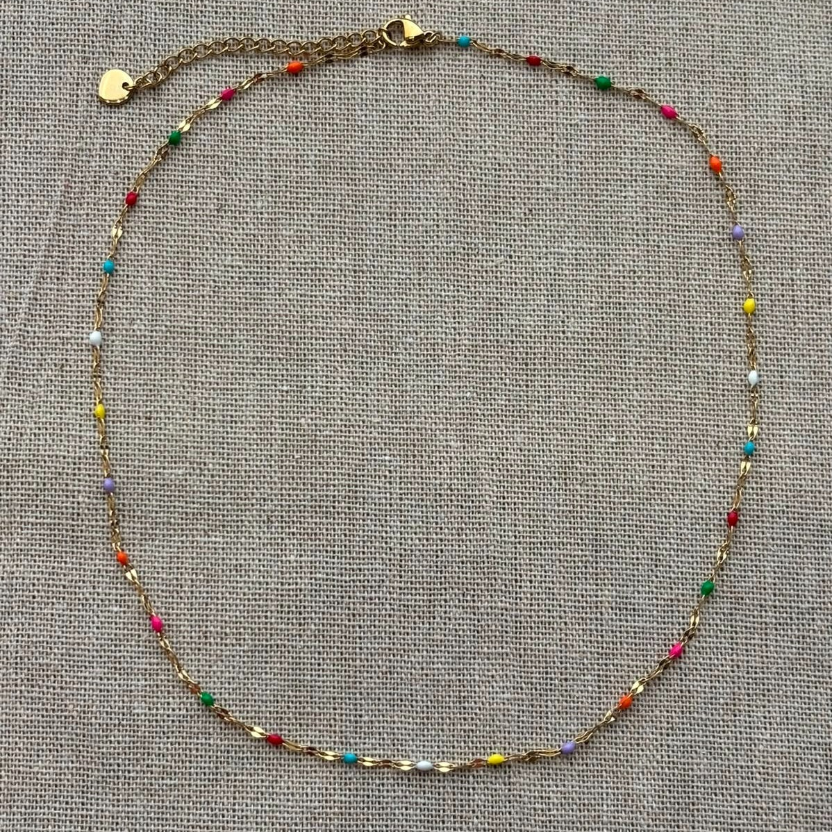 COLLIER NAYA